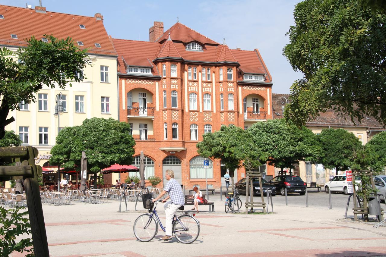 Hotel Am Molkenmarkt Brandenburg  Buitenkant foto