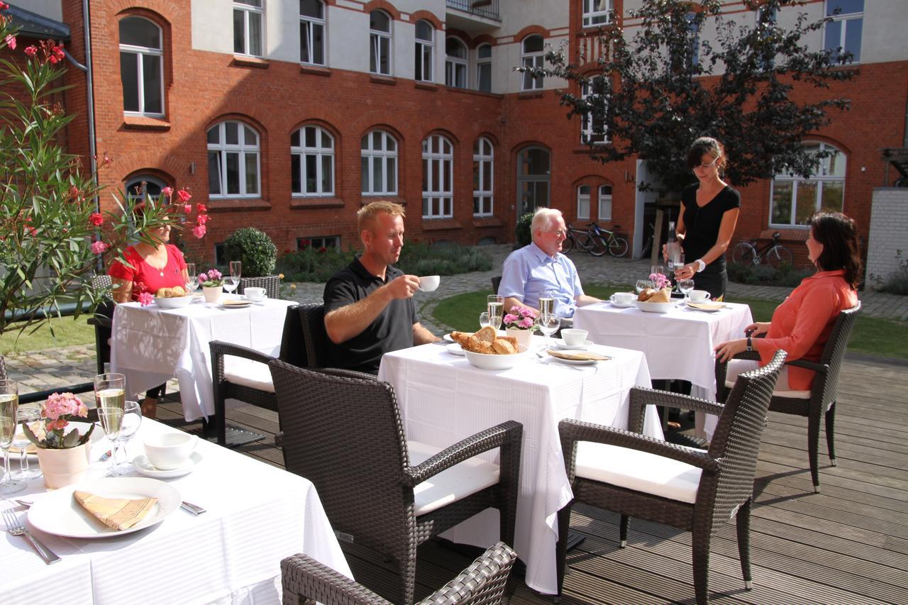 Hotel Am Molkenmarkt Brandenburg  Buitenkant foto